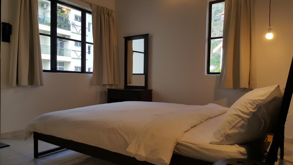 Tulip Hotel Іпох Екстер'єр фото