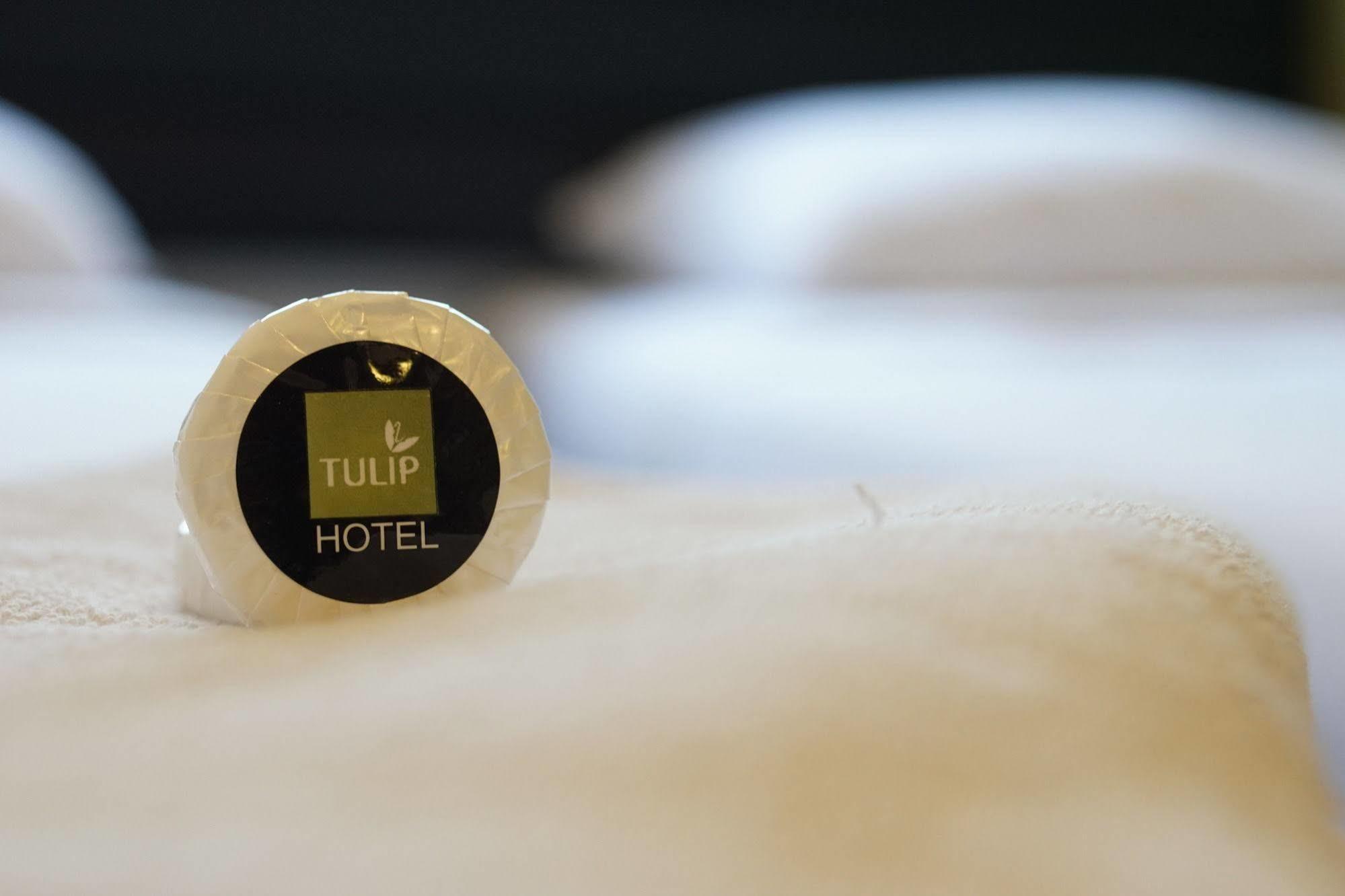 Tulip Hotel Іпох Екстер'єр фото