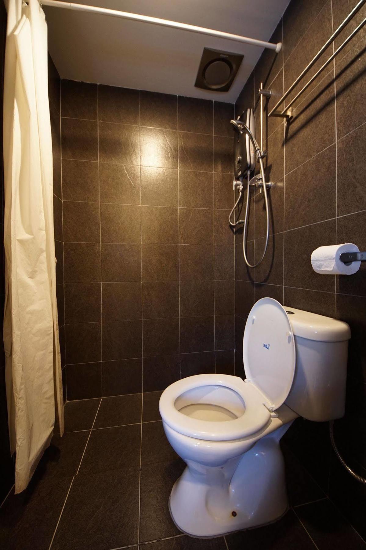Tulip Hotel Іпох Екстер'єр фото
