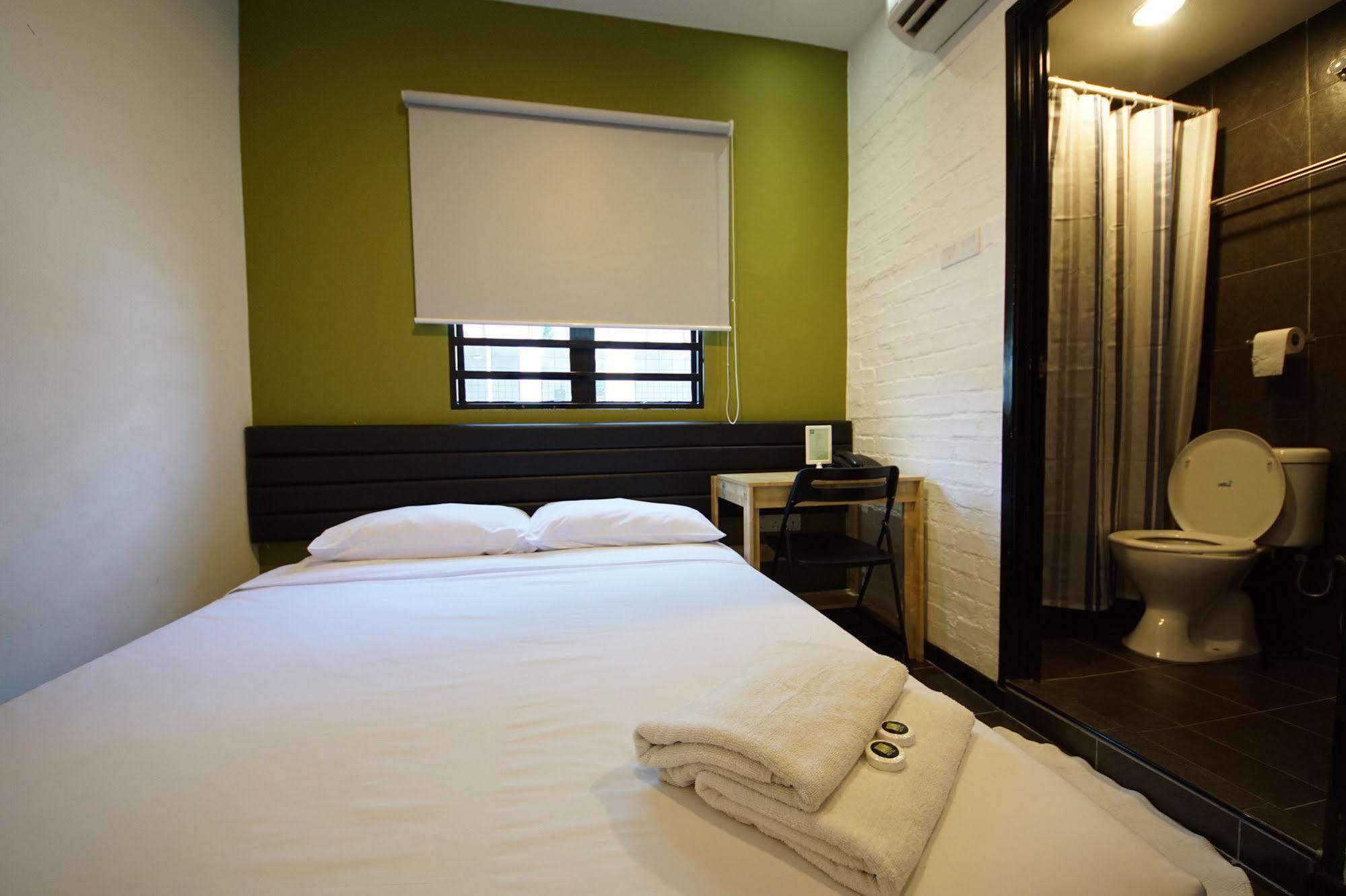 Tulip Hotel Іпох Екстер'єр фото